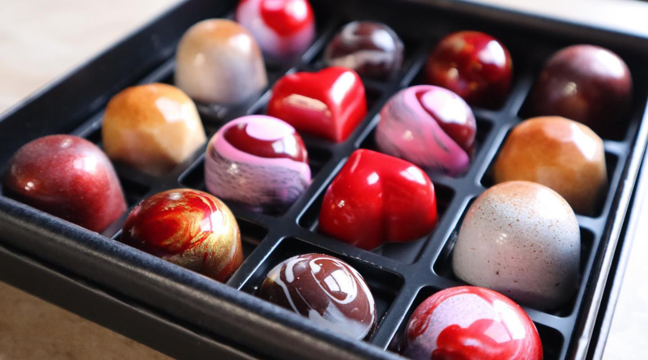 Hakan Chocolatier Box of Chocolates